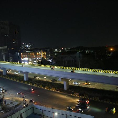 Skyview Suites Hyderabad Eksteriør billede