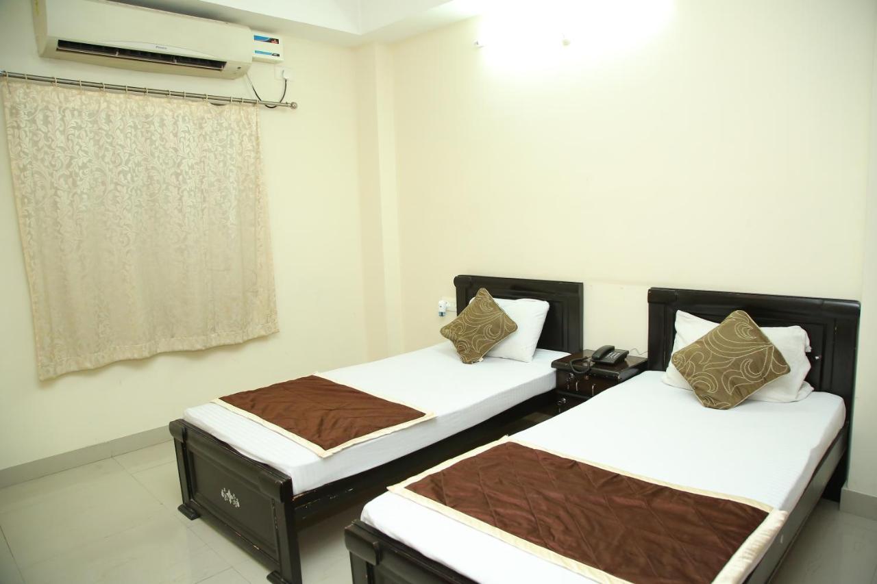 Skyview Suites Hyderabad Eksteriør billede