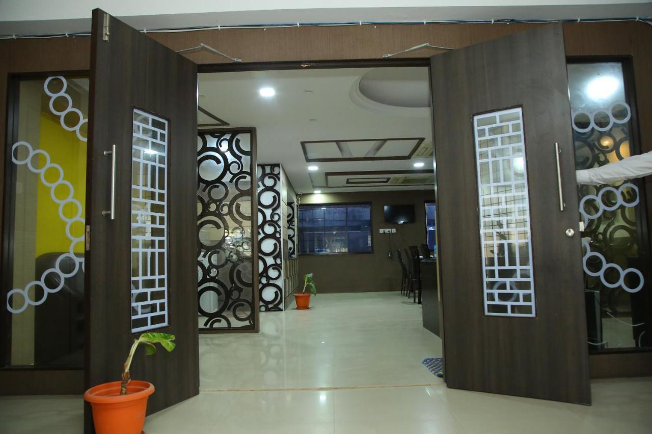 Skyview Suites Hyderabad Eksteriør billede