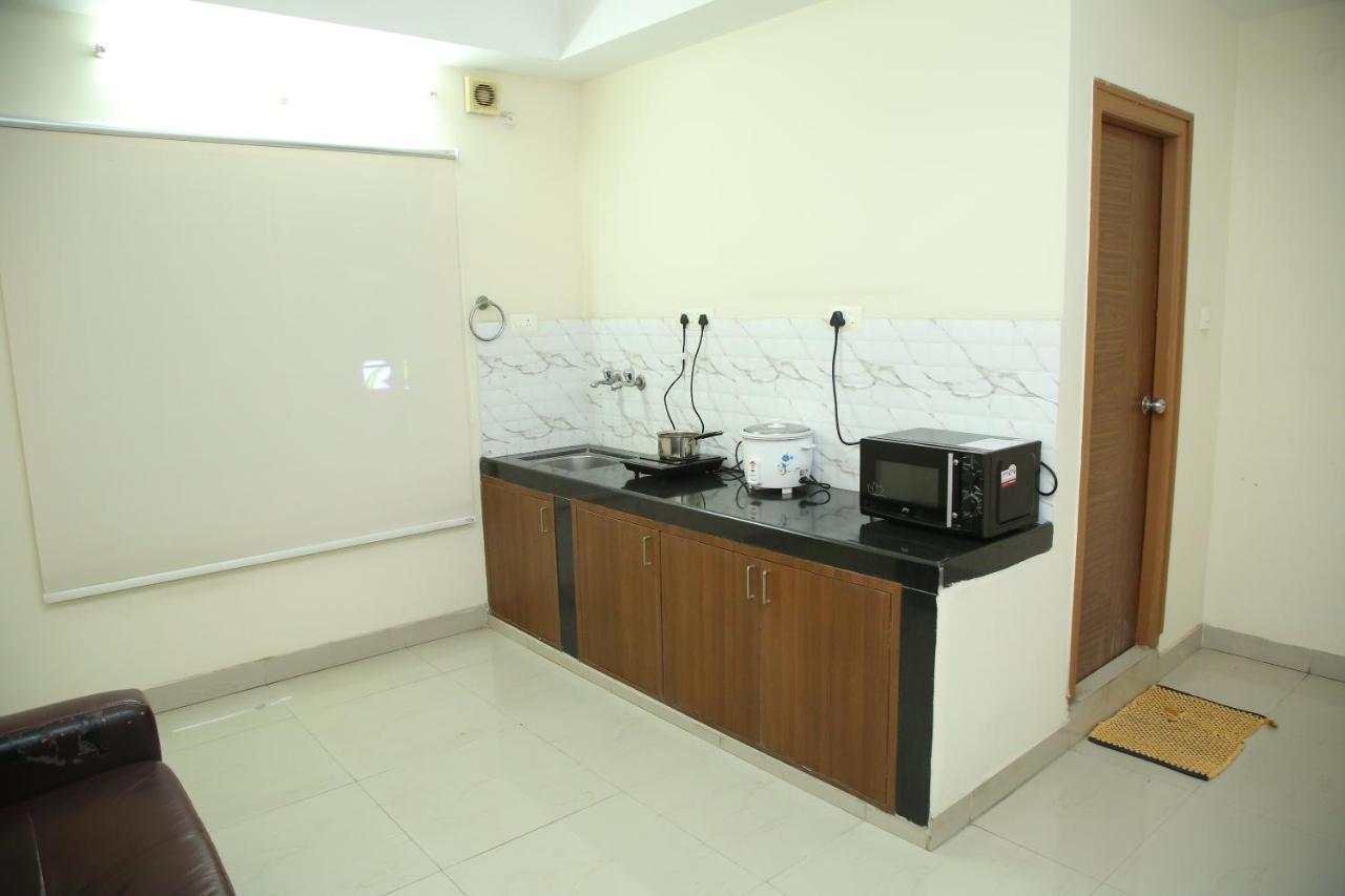 Skyview Suites Hyderabad Eksteriør billede